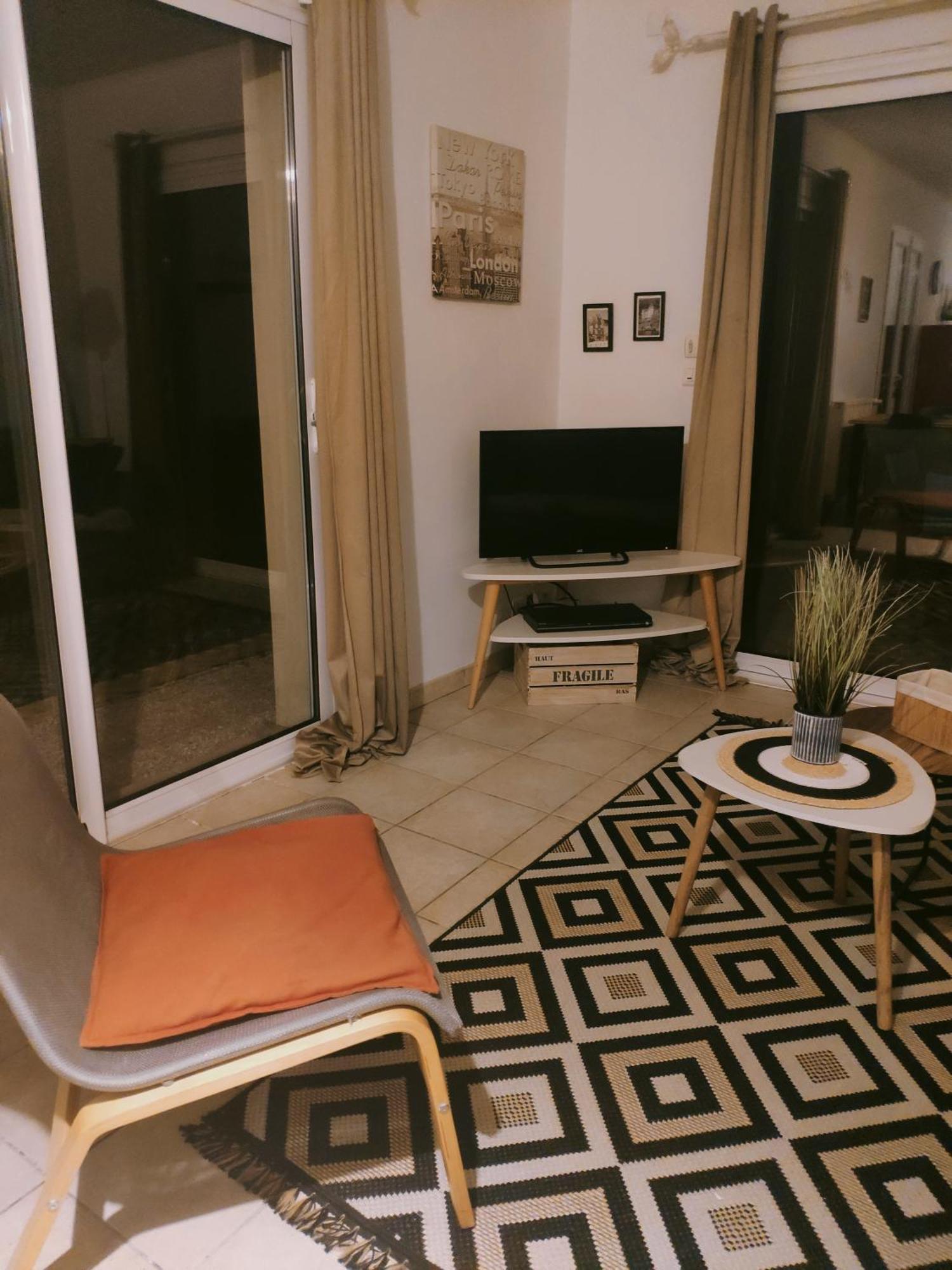 Maison 3 Etoiles Avec Piscine Et Jacuzzi Exterieur Pres De Sarlat Saint-Vincent-le-Paluel Kültér fotó