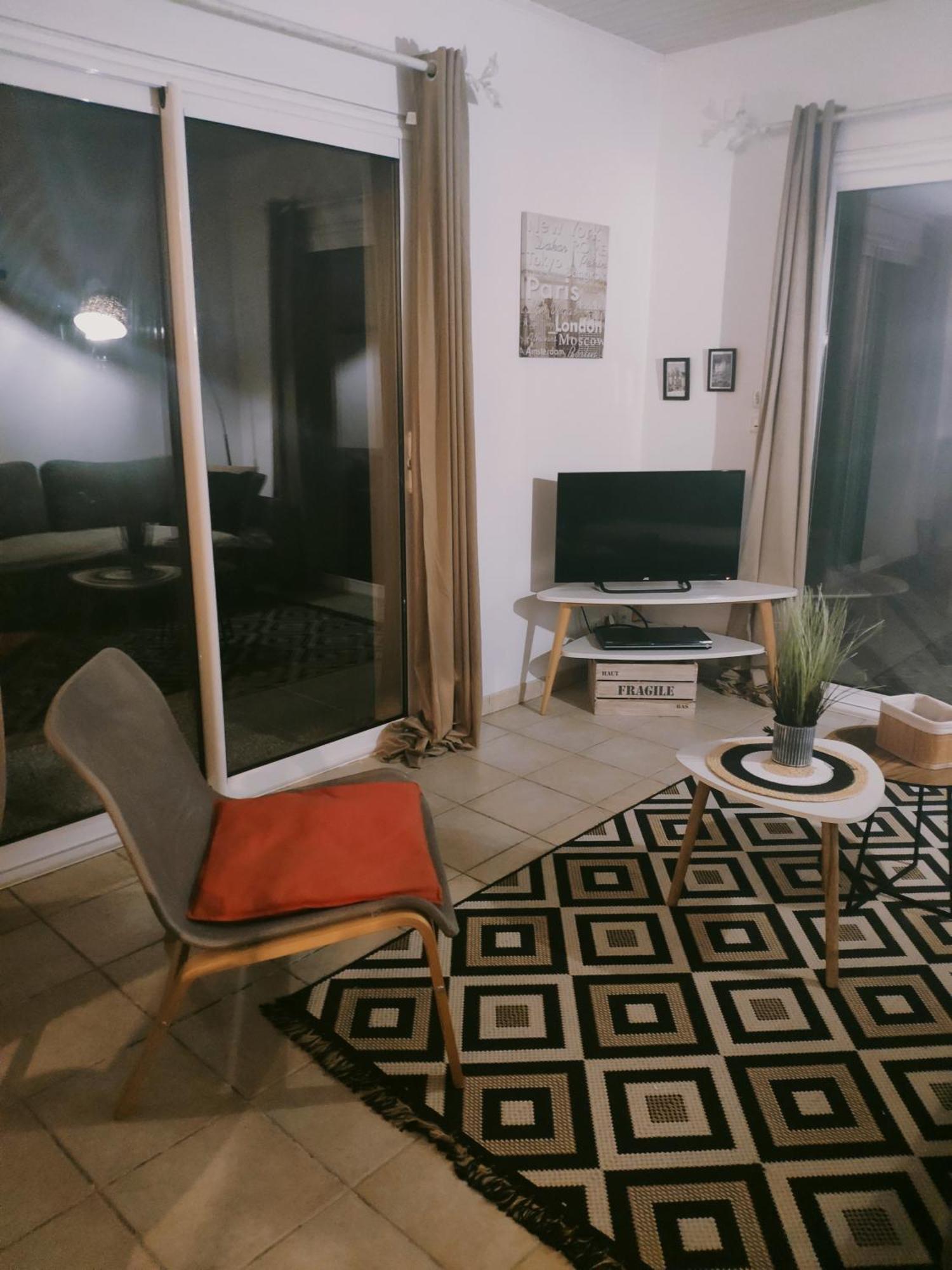 Maison 3 Etoiles Avec Piscine Et Jacuzzi Exterieur Pres De Sarlat Saint-Vincent-le-Paluel Kültér fotó